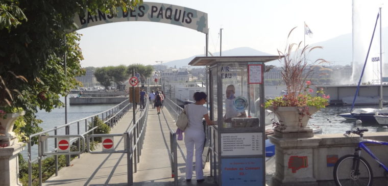 Entrée des bains des paquis à Genève