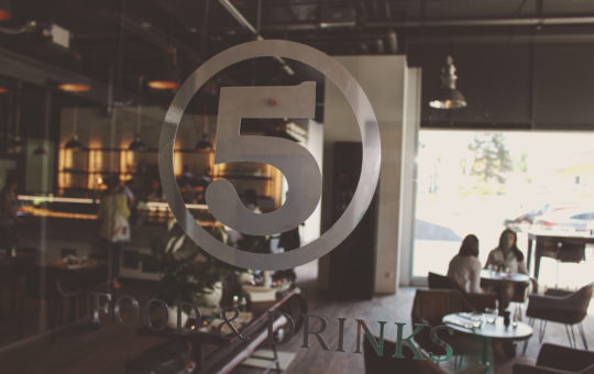 Salle du restaurant le 5 Genève