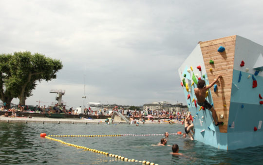 bloc d'escalade sur l'eau genève