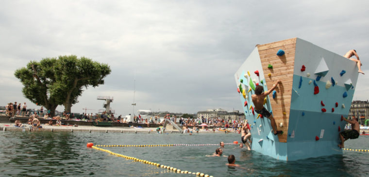 bloc d'escalade sur l'eau genève