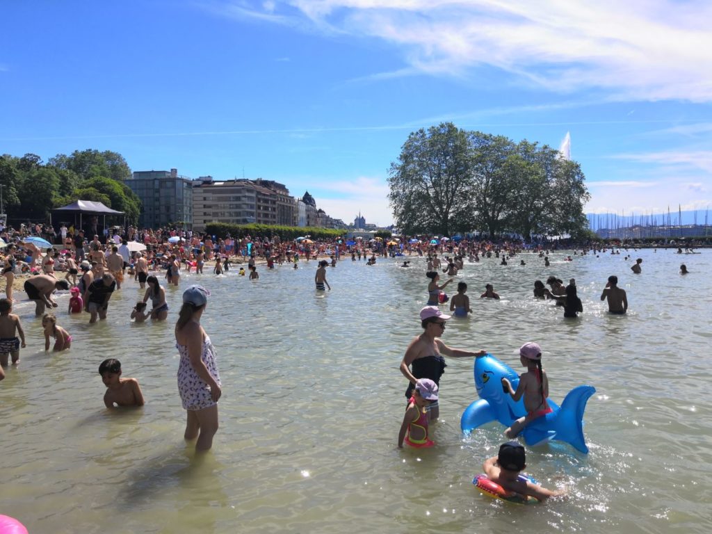 plage vue jet d'eau