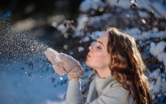 fille dans la neige